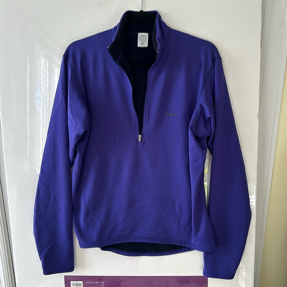 Patagonia Men’s Medium Quarter Zip Lightweight Pullover; pre-owned.